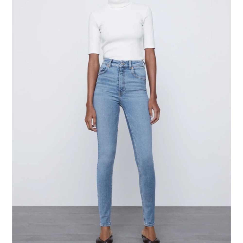 ZARA- Vintage HI-RISE Skinny Jeans